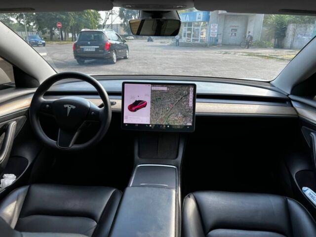 Белый Тесла Модель 3, объемом двигателя 0 л и пробегом 58 тыс. км за 17500 $, фото 4 на Automoto.ua