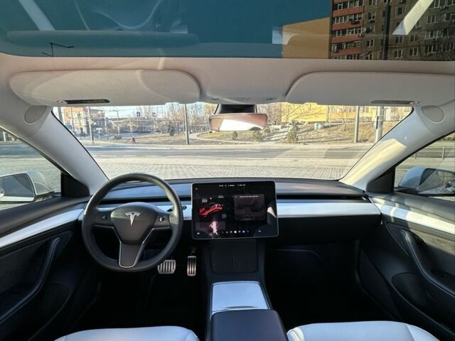 Білий Тесла Модель 3, об'ємом двигуна 0 л та пробігом 71 тис. км за 23600 $, фото 16 на Automoto.ua