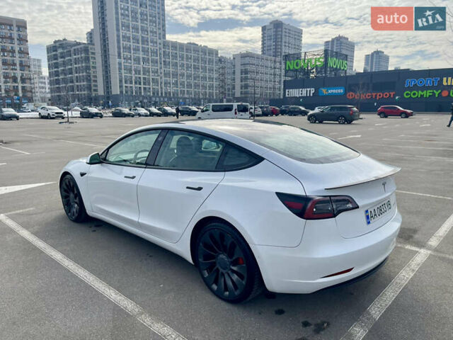 Білий Тесла Модель 3, об'ємом двигуна 0 л та пробігом 65 тис. км за 21000 $, фото 5 на Automoto.ua