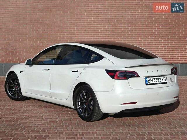 Тесла Модель 3 2021 у Одесі на Automoto.ua Білий Тесла Модель 3, об'ємом двигуна 0 л та пробігом 56 тис. км за 18989 $, фото 14 на Automoto.ua