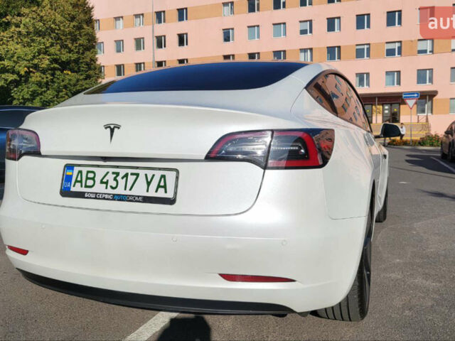 Білий Тесла Модель 3, об'ємом двигуна 0 л та пробігом 107 тис. км за 18800 $, фото 8 на Automoto.ua
