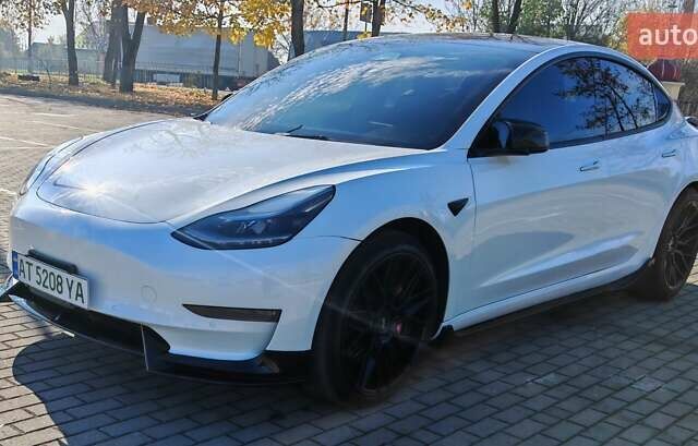 Білий Тесла Модель 3, об'ємом двигуна 0 л та пробігом 70 тис. км за 23500 $, фото 14 на Automoto.ua