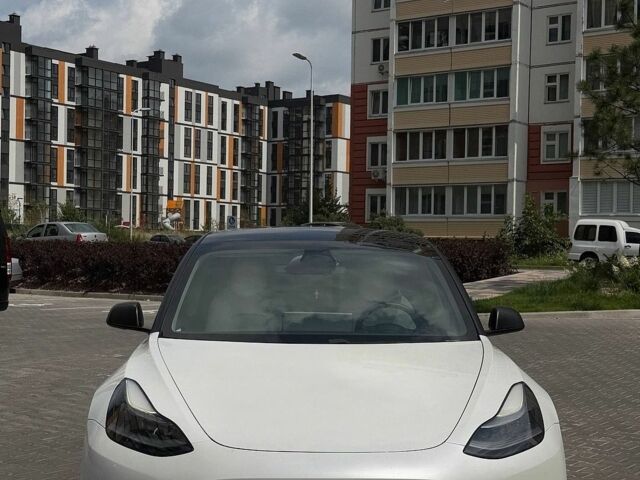 Білий Тесла Модель 3, об'ємом двигуна 0 л та пробігом 86 тис. км за 25000 $, фото 11 на Automoto.ua