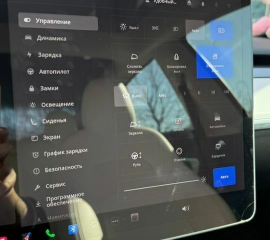Белый Тесла Модель 3, объемом двигателя 0 л и пробегом 93 тыс. км за 17600 $, фото 22 на Automoto.ua