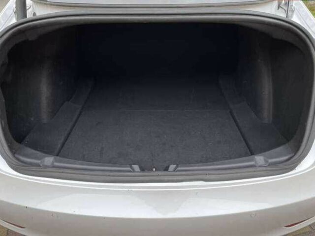 Белый Тесла Модель 3, объемом двигателя 0 л и пробегом 118 тыс. км за 13200 $, фото 10 на Automoto.ua