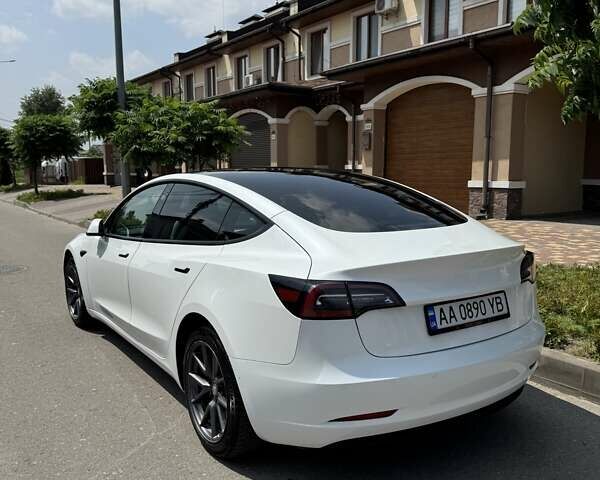 Білий Тесла Модель 3, об'ємом двигуна 0 л та пробігом 79 тис. км за 21500 $, фото 3 на Automoto.ua