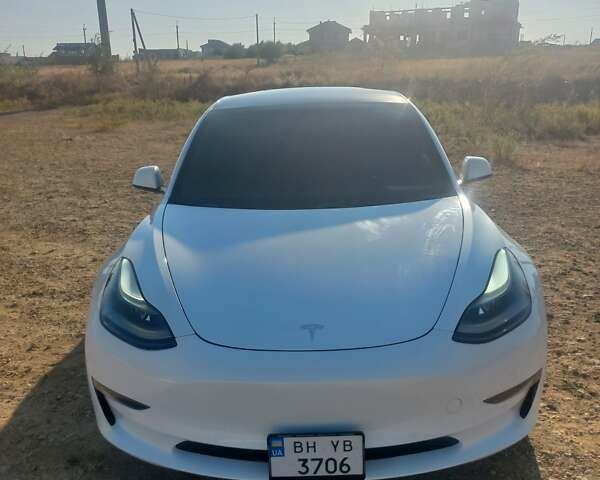 Білий Тесла Модель 3, об'ємом двигуна 0 л та пробігом 147 тис. км за 17000 $, фото 6 на Automoto.ua