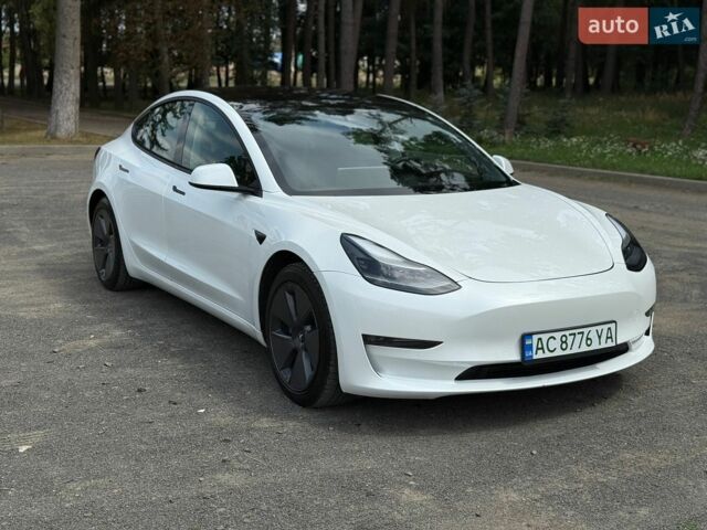 Белый Тесла Модель 3, объемом двигателя 0 л и пробегом 130 тыс. км за 17999 $, фото 23 на Automoto.ua
