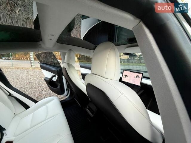 Білий Тесла Модель 3, об'ємом двигуна 0 л та пробігом 100 тис. км за 20799 $, фото 34 на Automoto.ua