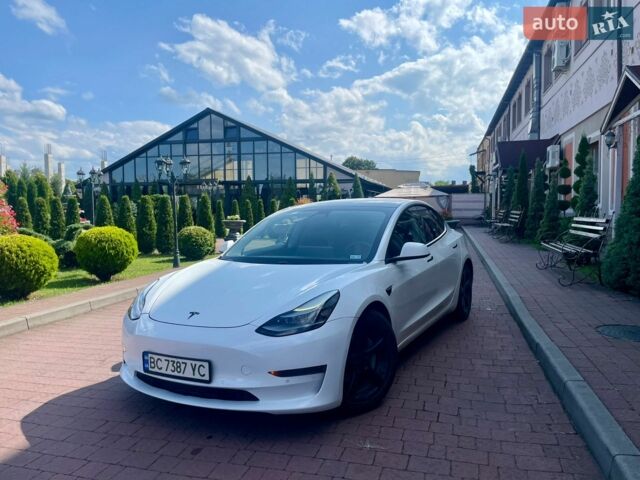 Белый Тесла Модель 3, объемом двигателя 0 л и пробегом 85 тыс. км за 18300 $, фото 1 на Automoto.ua