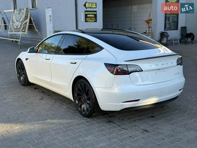 Белый Тесла Модель 3, объемом двигателя 0 л и пробегом 87 тыс. км за 18500 $, фото 8 на Automoto.ua