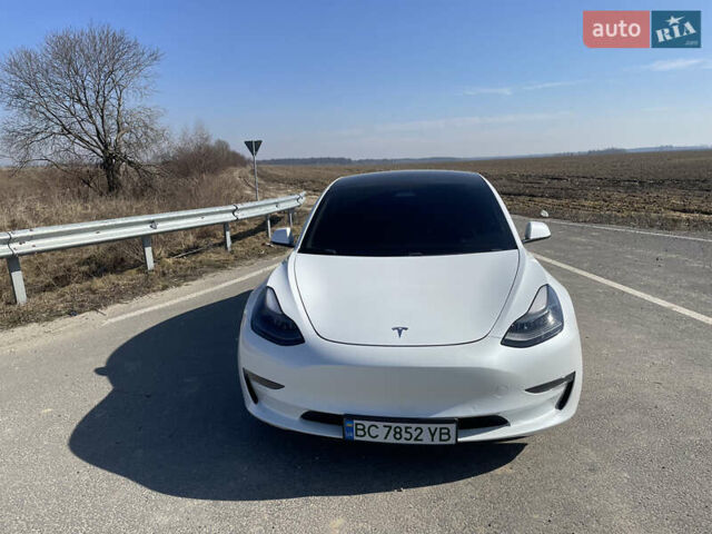Белый Тесла Модель 3, объемом двигателя 0 л и пробегом 53 тыс. км за 21200 $, фото 24 на Automoto.ua