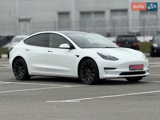 Білий Тесла Модель 3, об'ємом двигуна 0 л та пробігом 129 тис. км за 24300 $, фото 4 на Automoto.ua