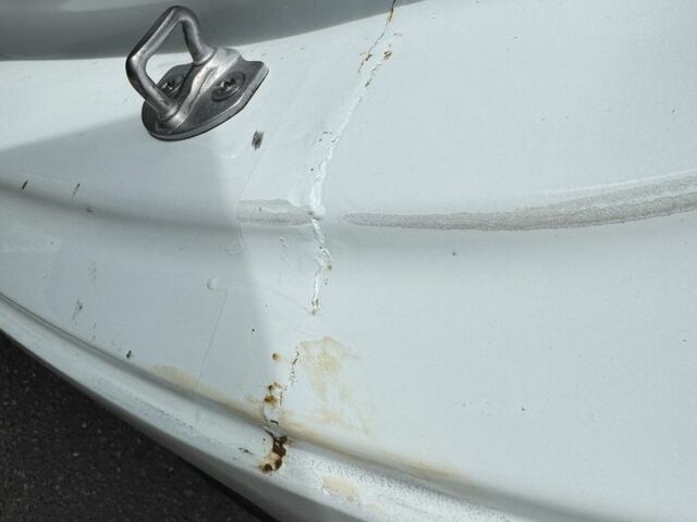 Белый Тесла Модель 3, объемом двигателя 0 л и пробегом 217 тыс. км за 15000 $, фото 11 на Automoto.ua