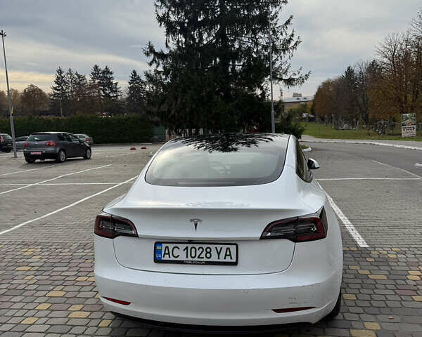 Белый Тесла Модель 3, объемом двигателя 0 л и пробегом 98 тыс. км за 19000 $, фото 5 на Automoto.ua