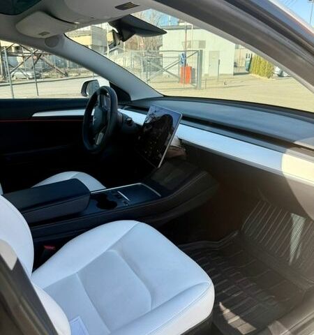 Білий Тесла Модель 3, об'ємом двигуна 0 л та пробігом 107 тис. км за 19800 $, фото 15 на Automoto.ua