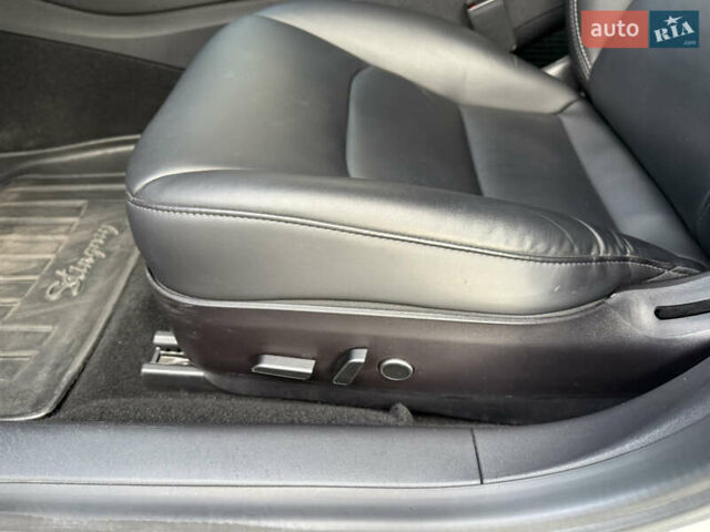 Белый Тесла Модель 3, объемом двигателя 0 л и пробегом 37 тыс. км за 19999 $, фото 103 на Automoto.ua