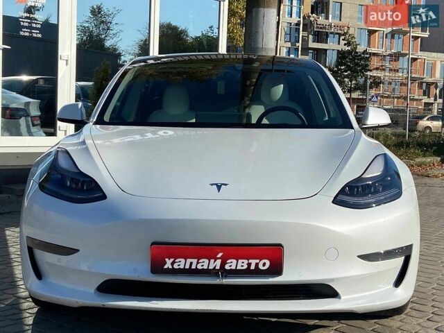 Белый Тесла Модель 3, объемом двигателя 0 л и пробегом 28 тыс. км за 21000 $, фото 1 на Automoto.ua