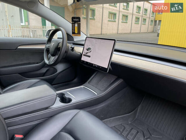 Белый Тесла Модель 3, объемом двигателя 0 л и пробегом 34 тыс. км за 18000 $, фото 65 на Automoto.ua