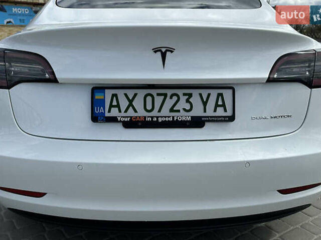 Белый Тесла Модель 3, объемом двигателя 0 л и пробегом 60 тыс. км за 19300 $, фото 6 на Automoto.ua