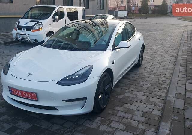 Білий Тесла Модель 3, об'ємом двигуна 0 л та пробігом 60 тис. км за 22600 $, фото 2 на Automoto.ua