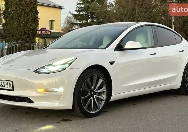 Білий Тесла Модель 3, об'ємом двигуна 0 л та пробігом 35 тис. км за 21999 $, фото 24 на Automoto.ua
