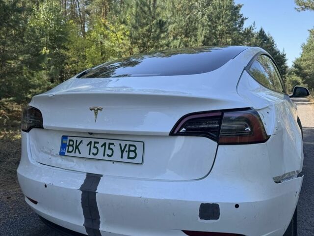 Білий Тесла Модель 3, об'ємом двигуна 0 л та пробігом 280 тис. км за 12667 $, фото 3 на Automoto.ua