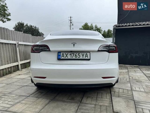 Білий Тесла Модель 3, об'ємом двигуна 0 л та пробігом 98 тис. км за 23000 $, фото 7 на Automoto.ua