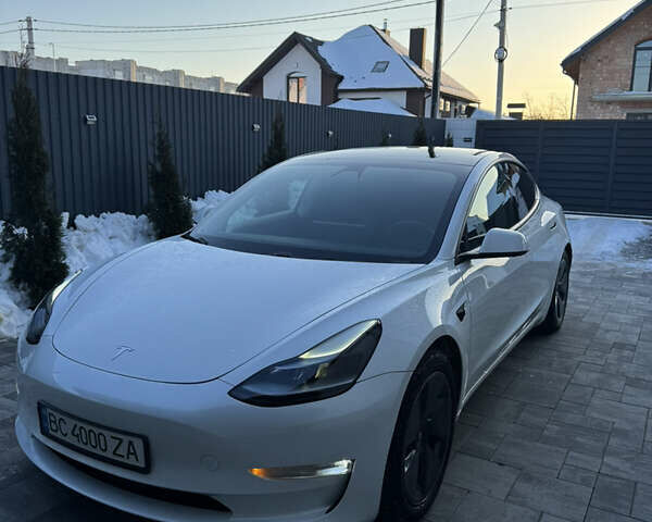 Белый Тесла Модель 3, объемом двигателя 0 л и пробегом 53 тыс. км за 21500 $, фото 7 на Automoto.ua