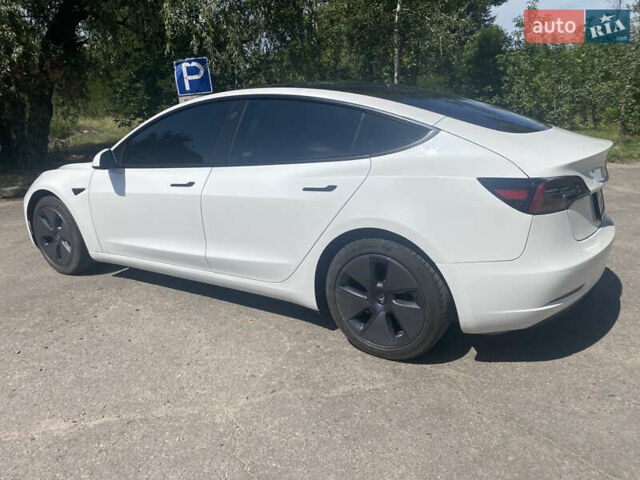 Білий Тесла Модель 3, об'ємом двигуна 0 л та пробігом 44 тис. км за 18500 $, фото 8 на Automoto.ua