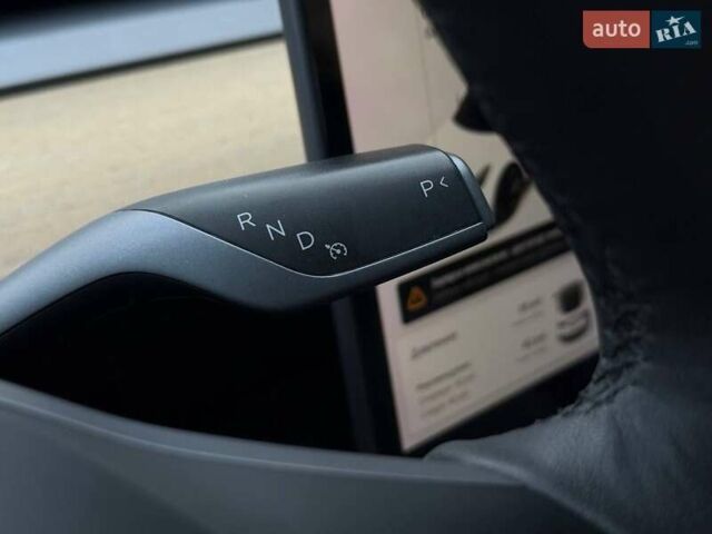 Білий Тесла Модель 3, об'ємом двигуна 0 л та пробігом 185 тис. км за 13900 $, фото 28 на Automoto.ua