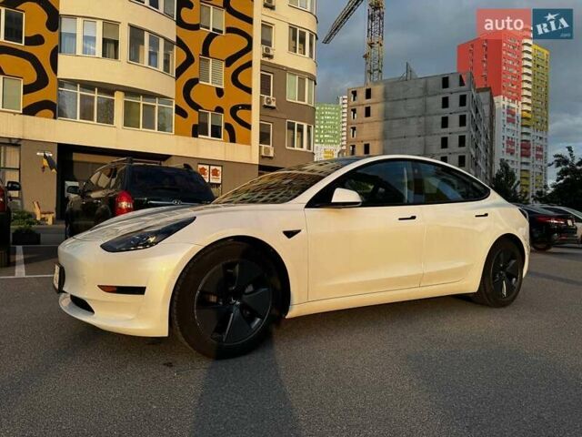 Білий Тесла Модель 3, об'ємом двигуна 0 л та пробігом 79 тис. км за 17400 $, фото 47 на Automoto.ua