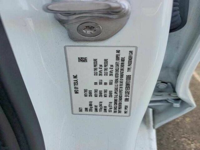 Білий Тесла Модель 3, об'ємом двигуна 0 л та пробігом 112 тис. км за 7091 $, фото 11 на Automoto.ua