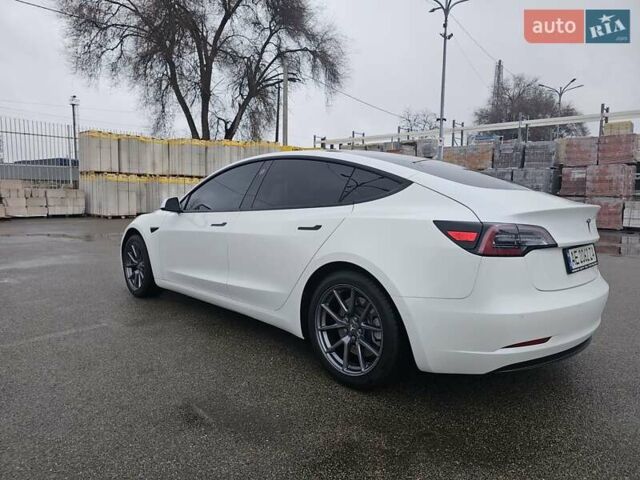 Белый Тесла Модель 3, объемом двигателя 0 л и пробегом 52 тыс. км за 18500 $, фото 3 на Automoto.ua
