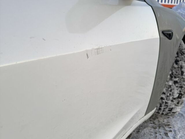 Білий Тесла Модель 3, об'ємом двигуна 0 л та пробігом 192 тис. км за 14500 $, фото 8 на Automoto.ua