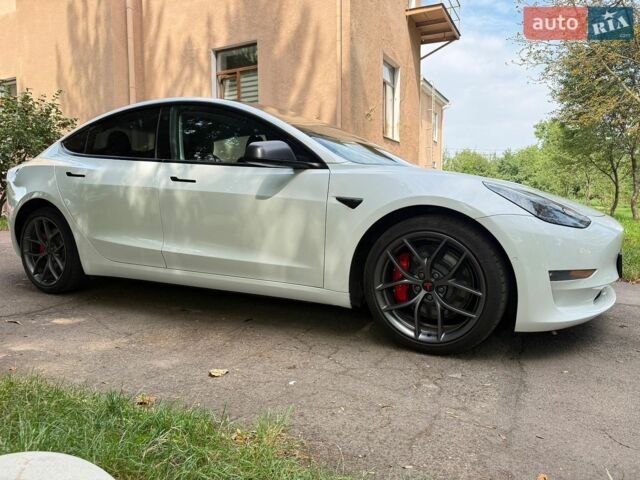 Белый Тесла Модель 3, объемом двигателя 0 л и пробегом 52 тыс. км за 21000 $, фото 9 на Automoto.ua