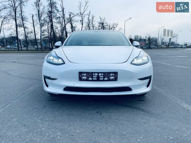 Білий Тесла Модель 3, об'ємом двигуна 0 л та пробігом 54 тис. км за 18100 $, фото 5 на Automoto.ua