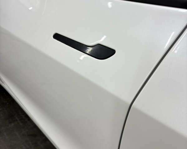 Білий Тесла Модель 3, об'ємом двигуна 0 л та пробігом 113 тис. км за 20200 $, фото 30 на Automoto.ua