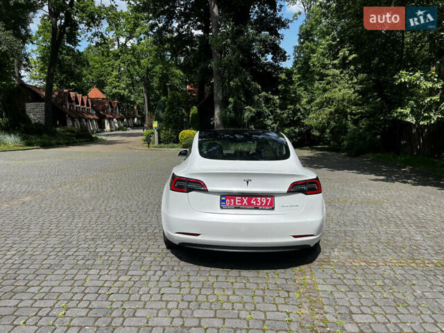 Білий Тесла Модель 3, об'ємом двигуна 0 л та пробігом 196 тис. км за 15400 $, фото 2 на Automoto.ua