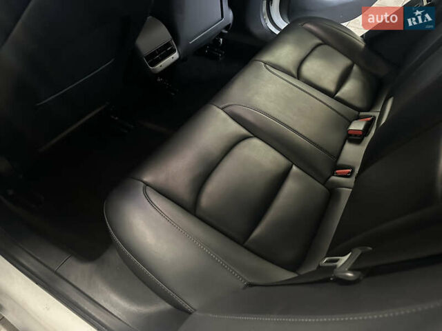 Белый Тесла Модель 3, объемом двигателя 0 л и пробегом 143 тыс. км за 17500 $, фото 6 на Automoto.ua