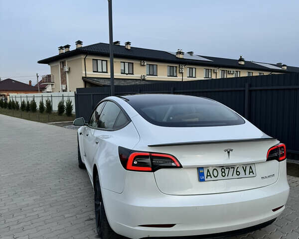 Белый Тесла Модель 3, объемом двигателя 0 л и пробегом 230 тыс. км за 18300 $, фото 3 на Automoto.ua