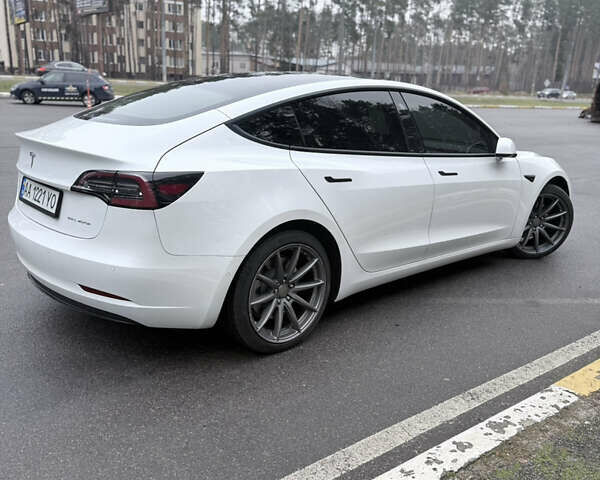 Білий Тесла Модель 3, об'ємом двигуна 0 л та пробігом 119 тис. км за 20800 $, фото 6 на Automoto.ua