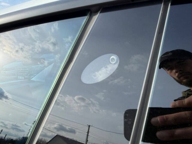 Білий Тесла Модель 3, об'ємом двигуна 0 л та пробігом 108 тис. км за 21999 $, фото 12 на Automoto.ua