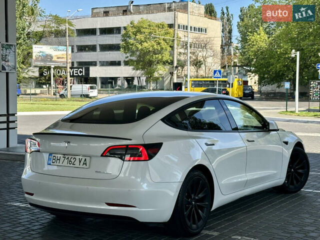 Тесла Модель 3 2021 у Одесі на Automoto.ua Білий Тесла Модель 3, об'ємом двигуна 0 л та пробігом 98 тис. км за 17800 $, фото 21 на Automoto.ua