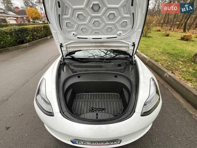 Білий Тесла Модель 3, об'ємом двигуна 0 л та пробігом 154 тис. км за 13999 $, фото 42 на Automoto.ua