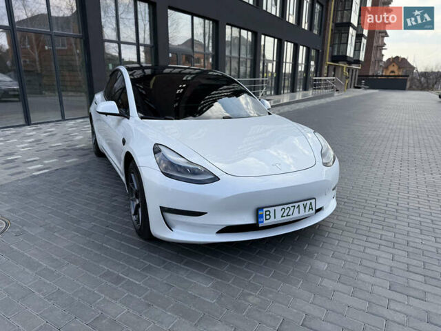 Белый Тесла Модель 3, объемом двигателя 0 л и пробегом 37 тыс. км за 19999 $, фото 73 на Automoto.ua