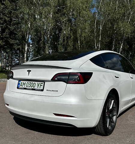Белый Тесла Модель 3, объемом двигателя 0 л и пробегом 108 тыс. км за 22000 $, фото 7 на Automoto.ua