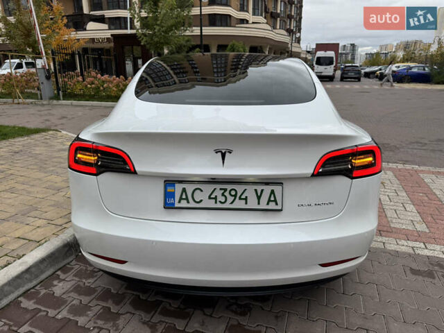 Белый Тесла Модель 3, объемом двигателя 0 л и пробегом 45 тыс. км за 29000 $, фото 45 на Automoto.ua