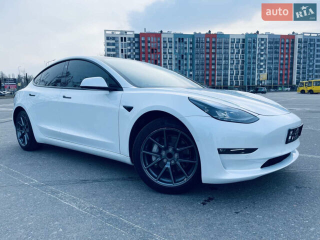 Білий Тесла Модель 3, об'ємом двигуна 0 л та пробігом 54 тис. км за 18100 $, фото 21 на Automoto.ua