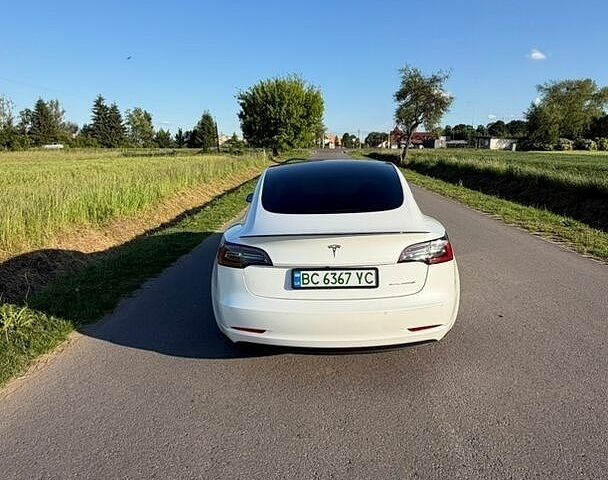 Білий Тесла Модель 3, об'ємом двигуна 0 л та пробігом 94 тис. км за 20300 $, фото 10 на Automoto.ua